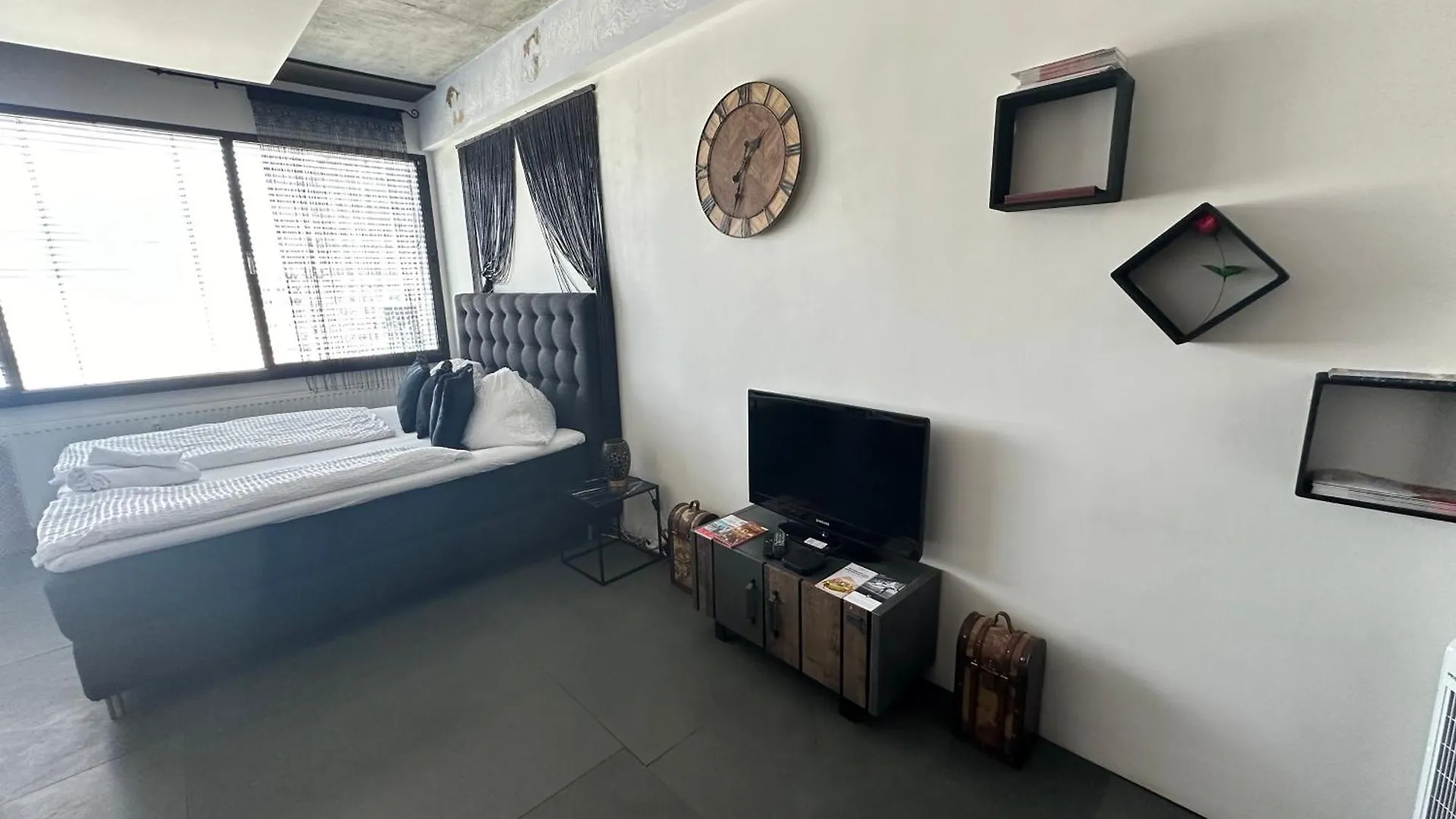 Apartment Am Schwedenplatz Vienna 0*,